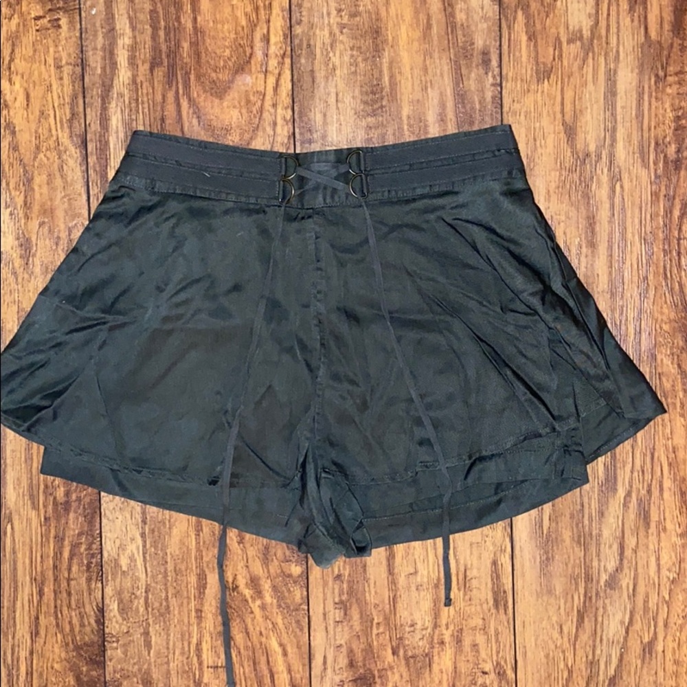 Free People green lace up skort